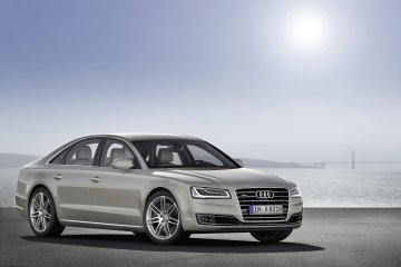 Audi_A8_ESM_quart_avant.jpg