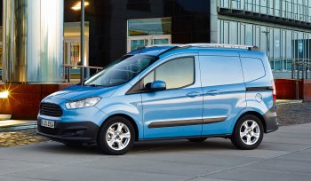 Ford_Transit_Courier_profil_porte_laterale.jpg