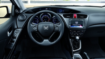 Honda_Civic_Tab_bord.jpg